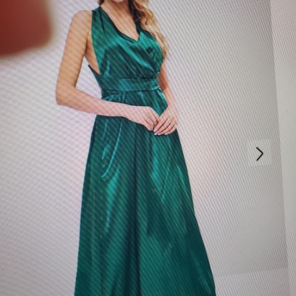 Emerald Green Criss-Cross Maxi Dress NWT - Picture 1 of 4